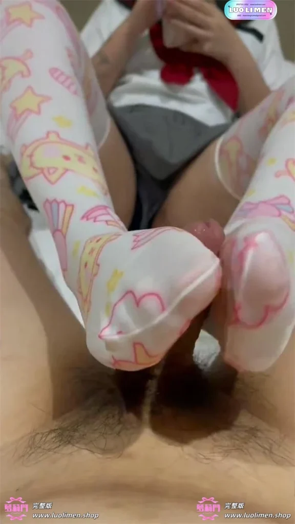 图片[6]-猫崽@maozaiTV 福利订阅 足交足控 Cos福利 极品足控合集-呦呦萝莉